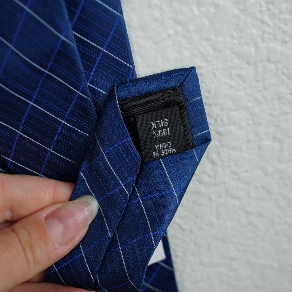 Calvin Klein Mens Necktie Silk Blue Plaid Business Formal‎ Office Career